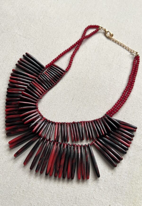 Collana Singapore