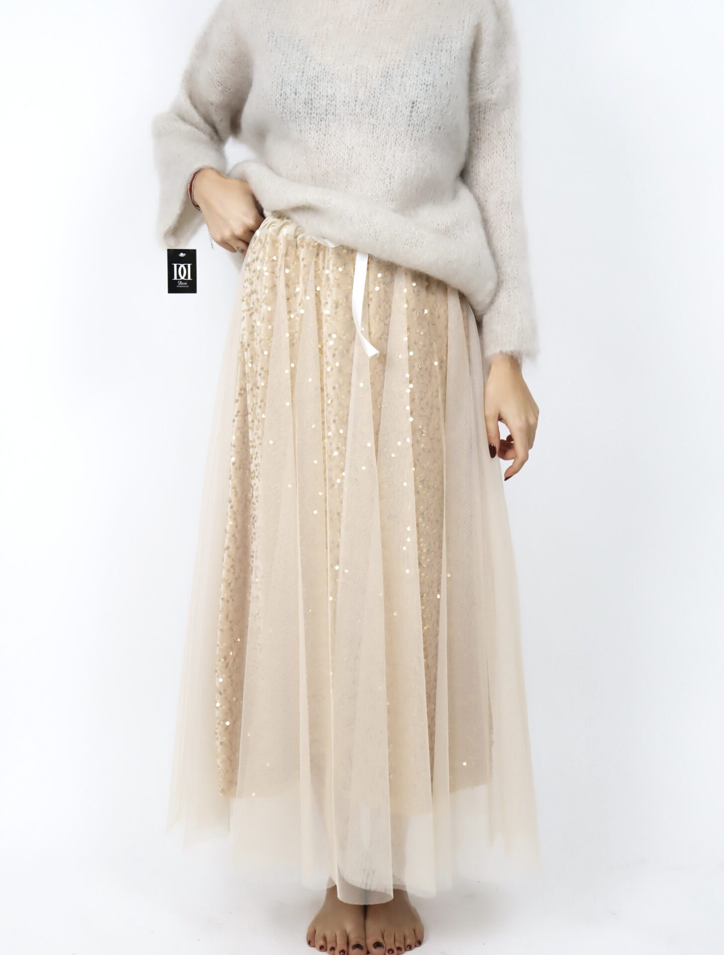 Edited in Tezza with: Brightness, Exposure, & Highlights