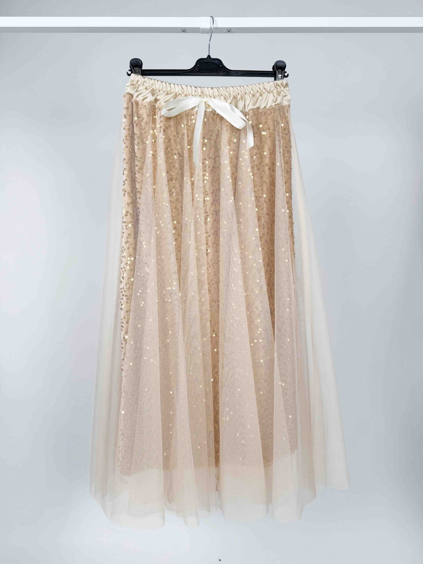 Edited in Tezza with: Brightness, Highlights, & Shadows