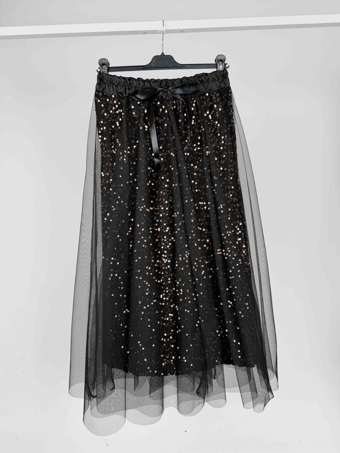 Edited in Tezza with: Brightness, Highlights, & SHADE