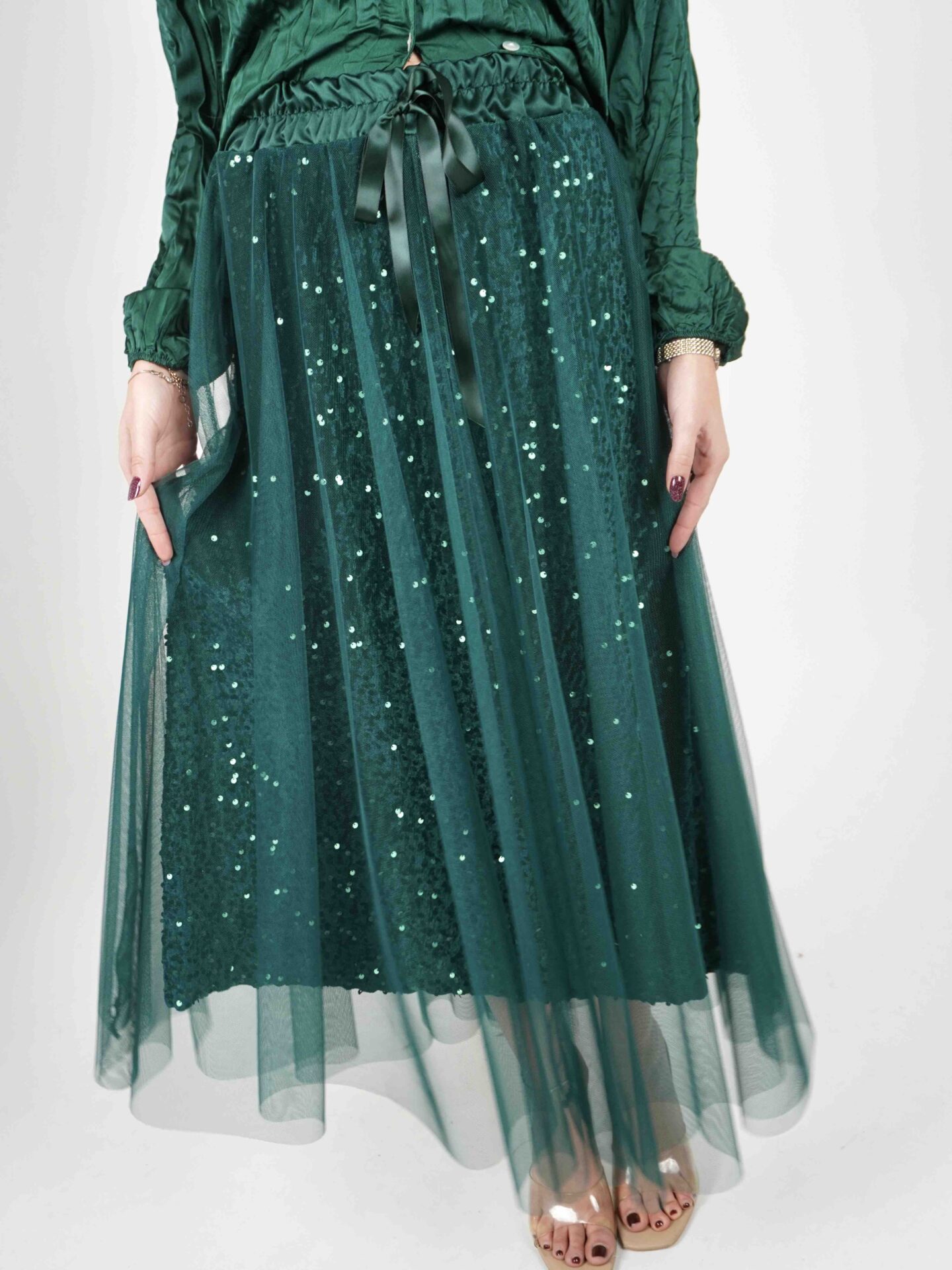 Edited in Tezza with: Brightness, Highlights, Contrast, Temperature, Exposure, & Shadows