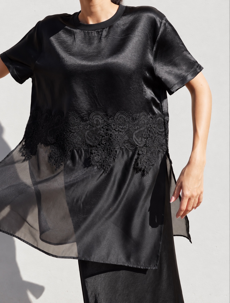 T-Shirt Contrasto - immagine 4